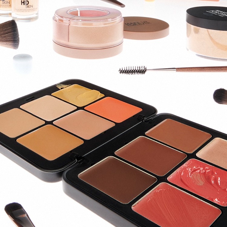 プロによる製品開発 MAKE UP FOR EVER